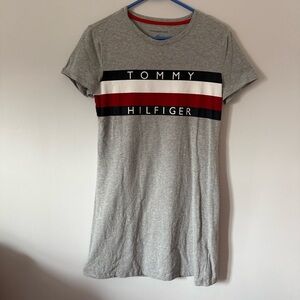 Tommy Hilfiger T-shirt Dress grey Spellout